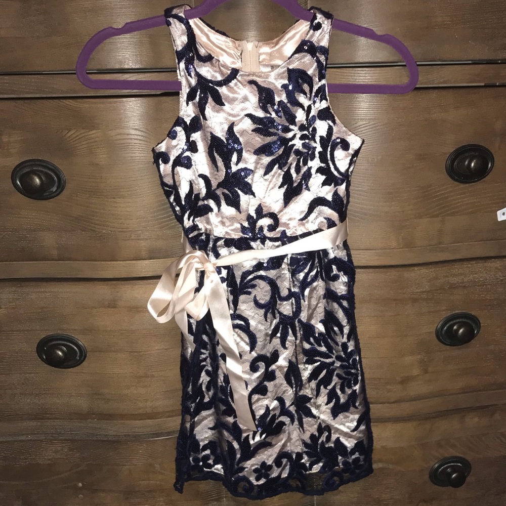 Rare Edition Sequins dress